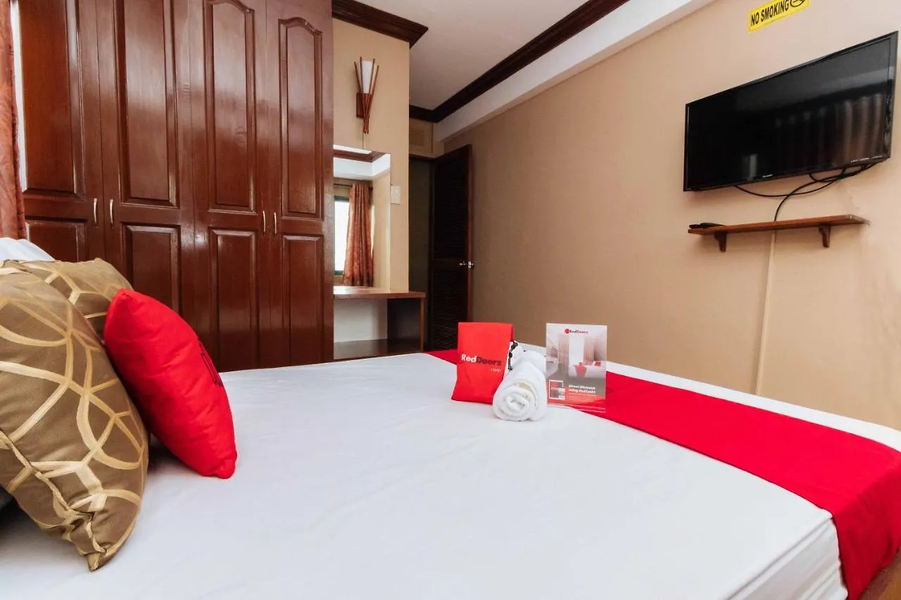 Hotel Reddoorz @ Moonwalk Paranaque Paranaque City